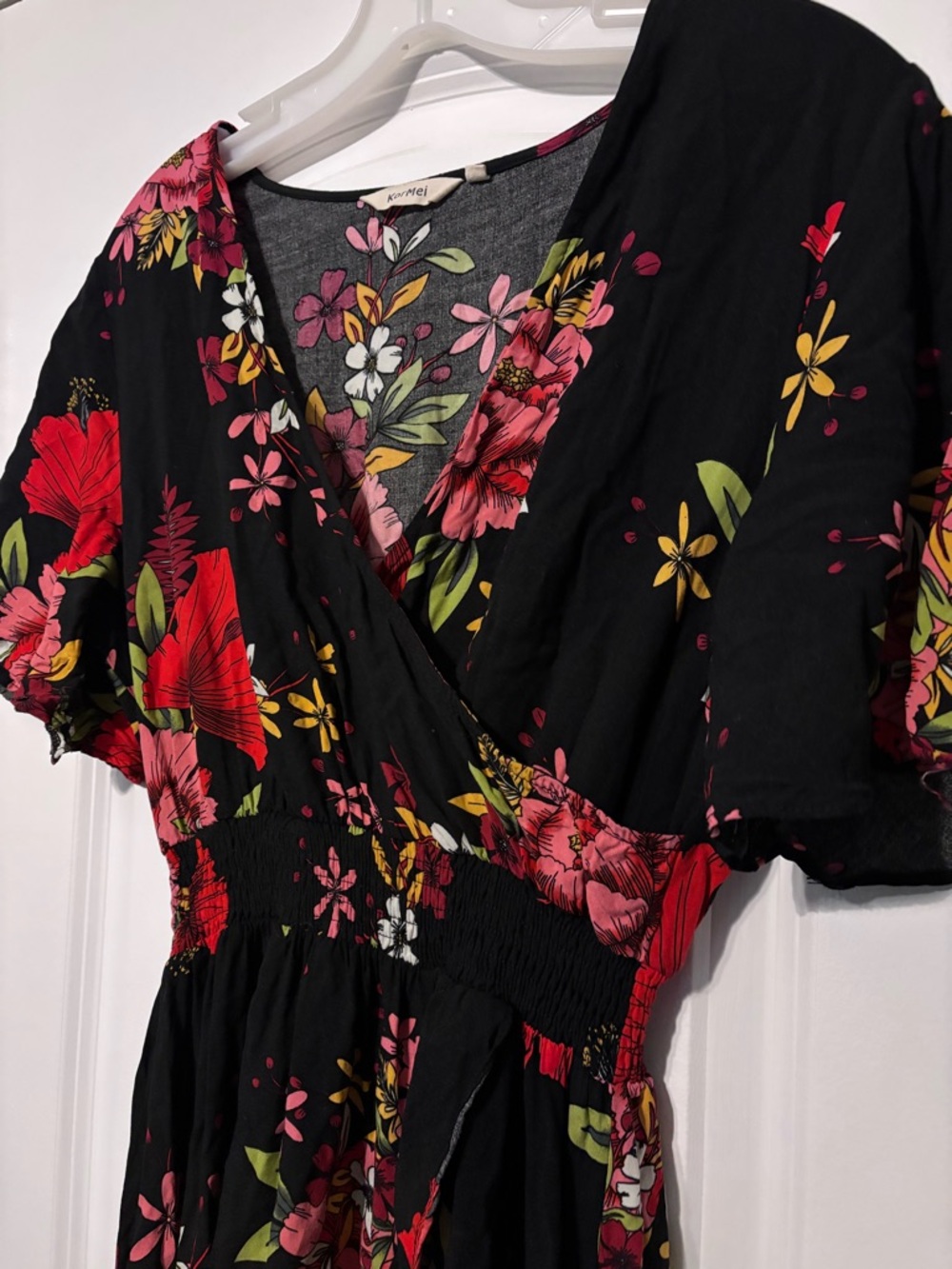 KorMei Black Floral Wrap Dress with Red & Pink Blooms Size Medium - Picture 4 of 8